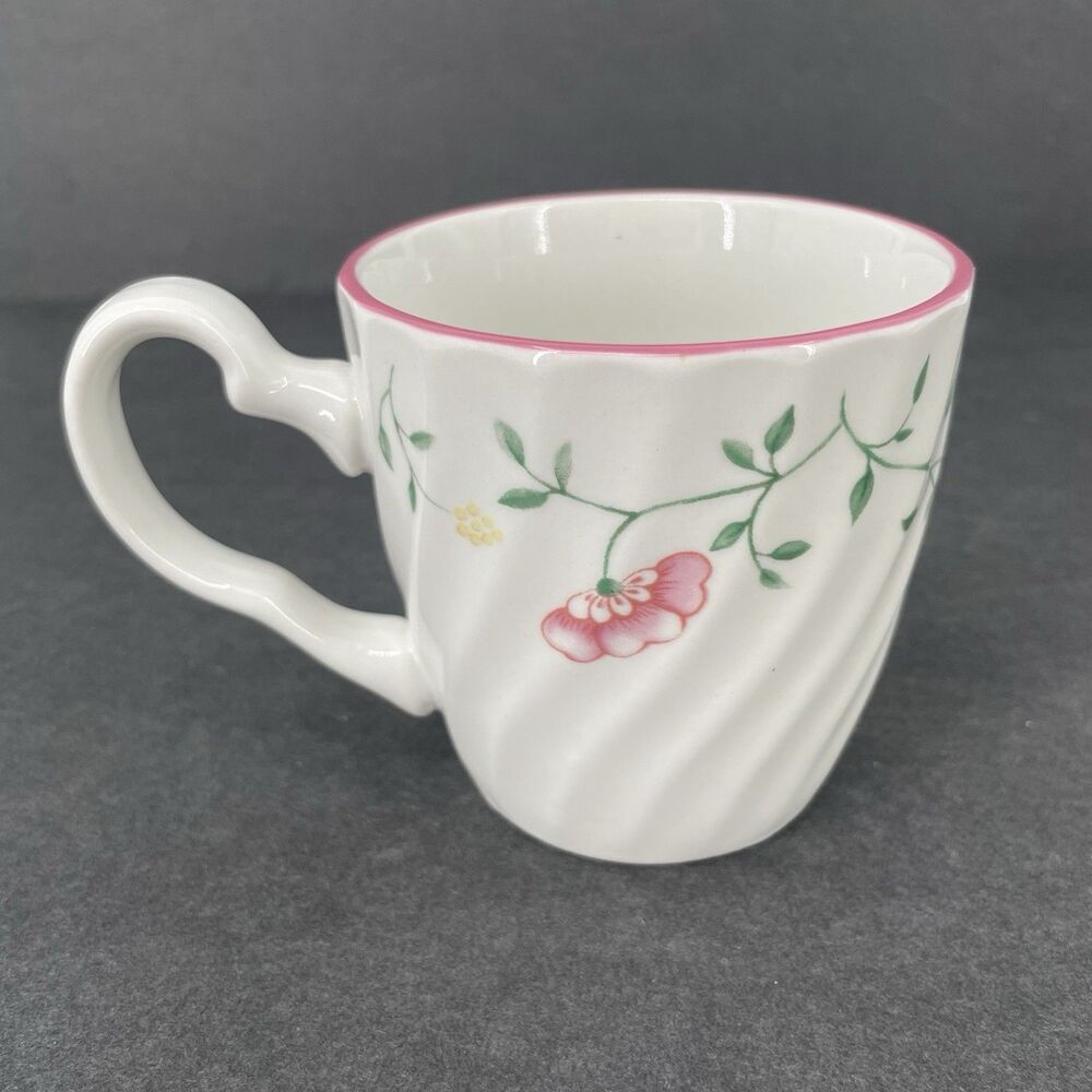 Johnson Brothers Summer Chintz Mug Cup Scalloped Ceramic England 3-3/8" Vtg